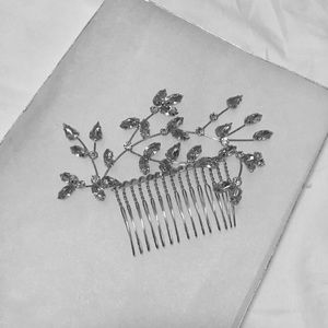 Silver hair piece / comb